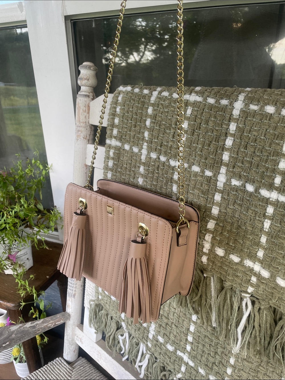 New Never Used-Kate Landry Blush Taupe Tassel Shoulder Bag with Gold Chain